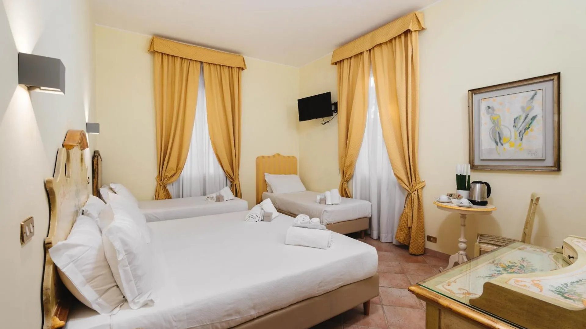 Sourire Hotel Roma 3*,
